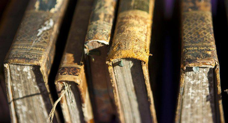 Qual é o nome do livro mais antigo do mundo?