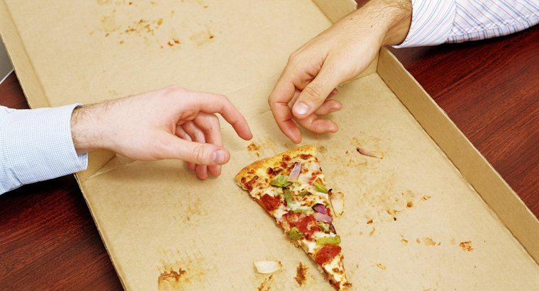 Quantas fatias de pizza existem em uma pizza de 14 polegadas?