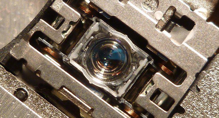 O que uma unidade de disco óptico faz?