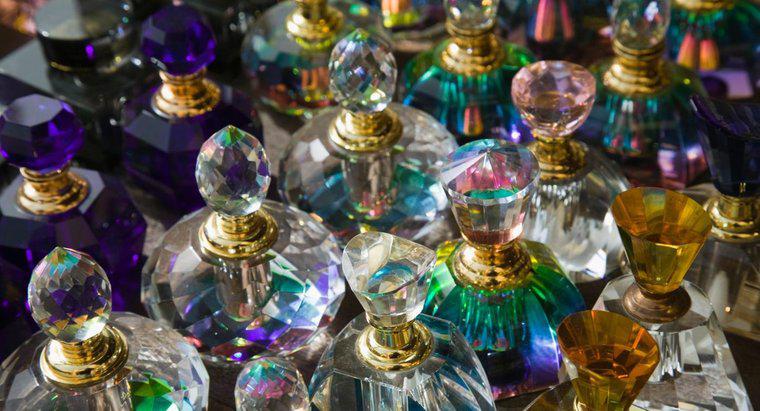 Qual é a diferença entre perfume e Eau De Parfum?