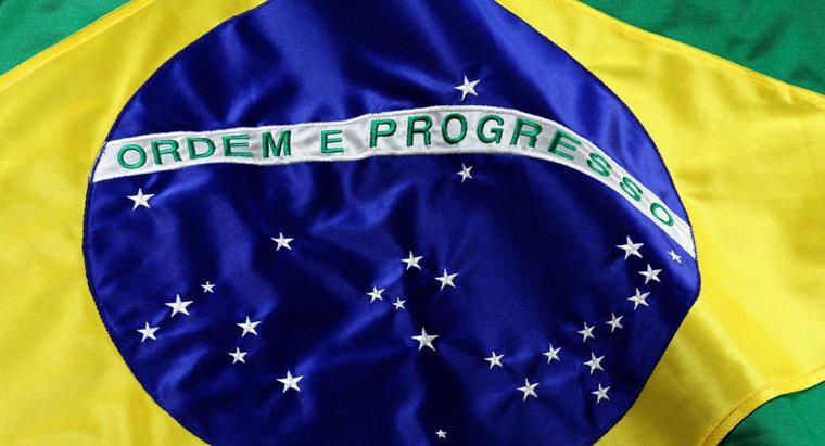 O que está escrito na bandeira brasileira?