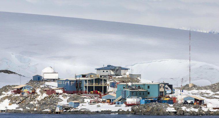 Que tipo de casas existem na Antártica?