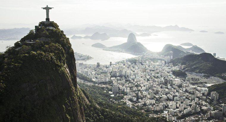 Qual é a população do Rio de Janeiro?