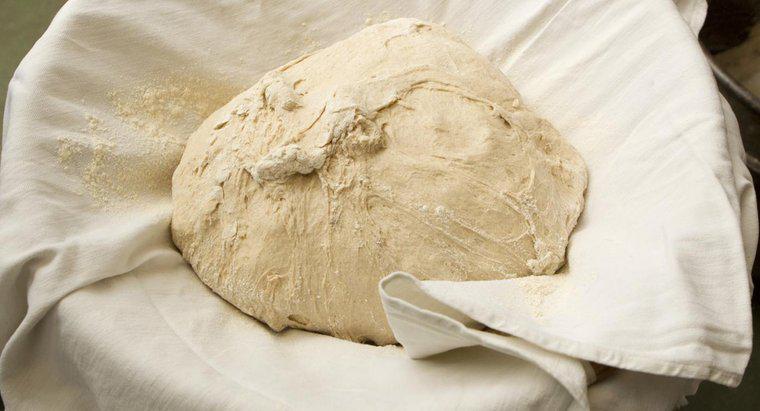 O que é um substituto para o fermento no pão?