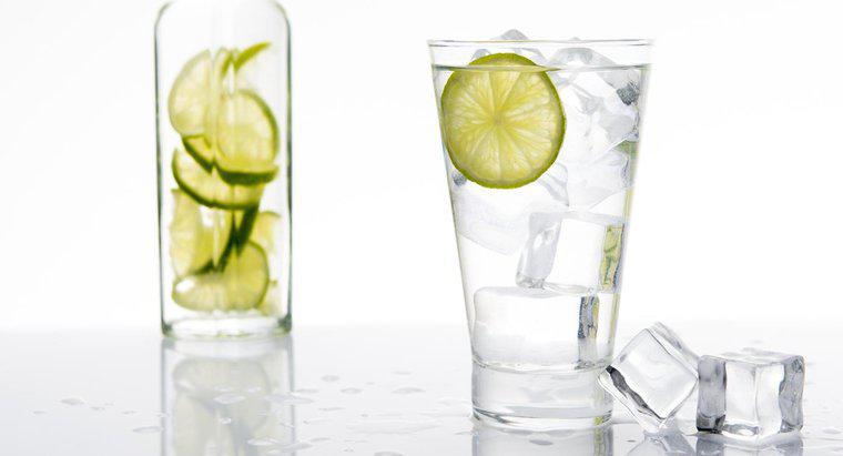 Como você separa o álcool e a água?