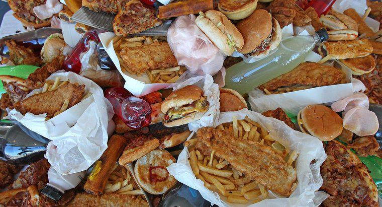 O que acontece quando você come muita comida lixo?