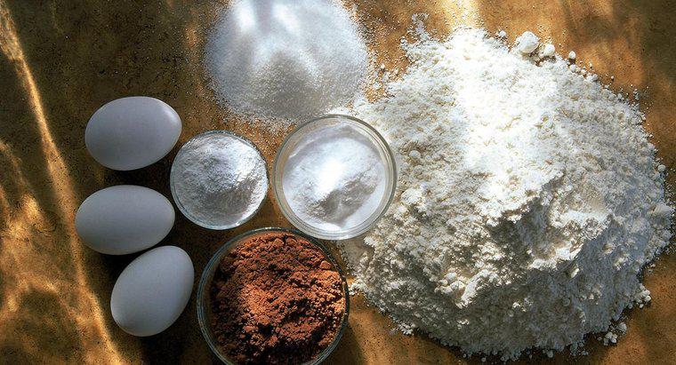 O que o bicarbonato de sódio faz?