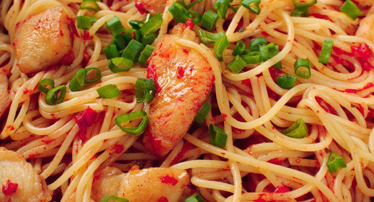O que é uma receita fácil para o Rotel Chicken Spaghetti?