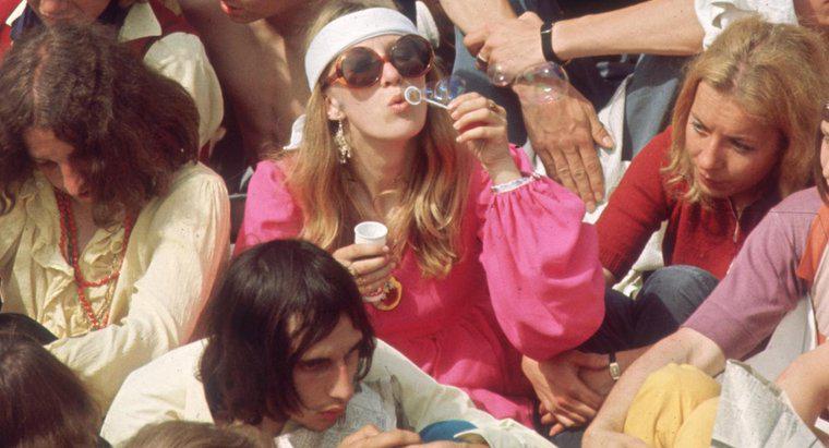 O que é uma Comuna Hippie?