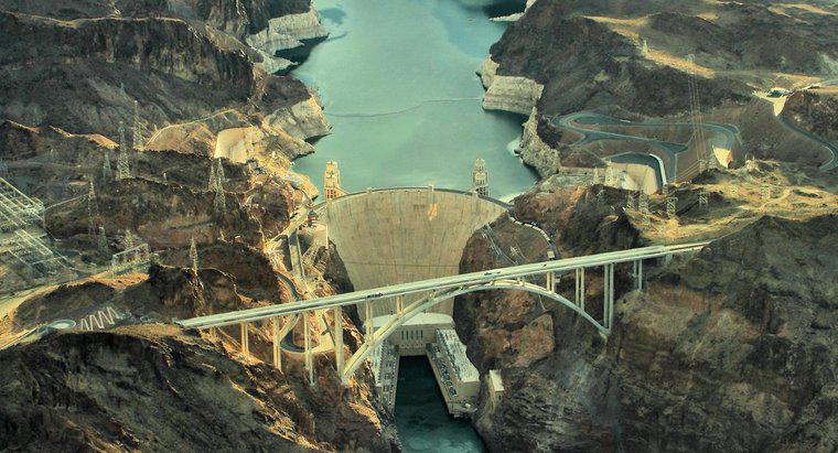 Quais são alguns fatos sobre a Represa Hoover?