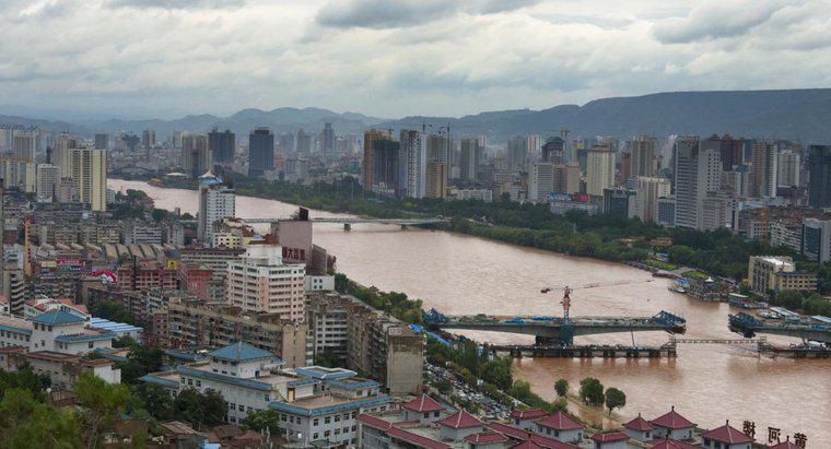 Por que o rio Huang He é chamado de "tristeza da China"?