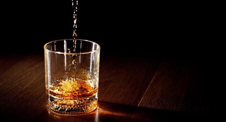 Quantas calorias existem em uma dose de Bourbon?