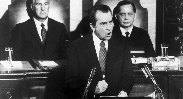 Qual foi o impacto dos Estados Unidos V. Nixon?