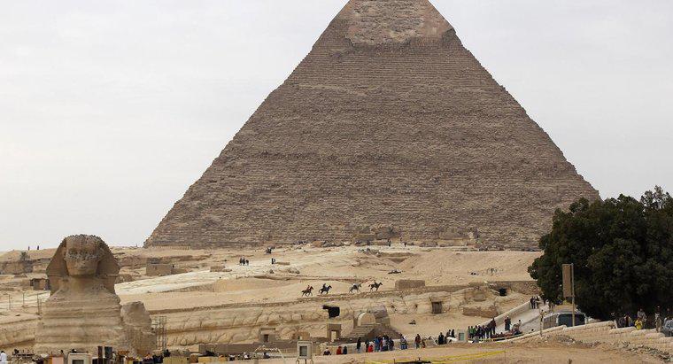 Como a geografia afetou o Egito Antigo?