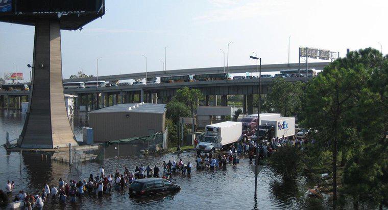 Quando o furacão Katrina atingiu Nova Orleans?