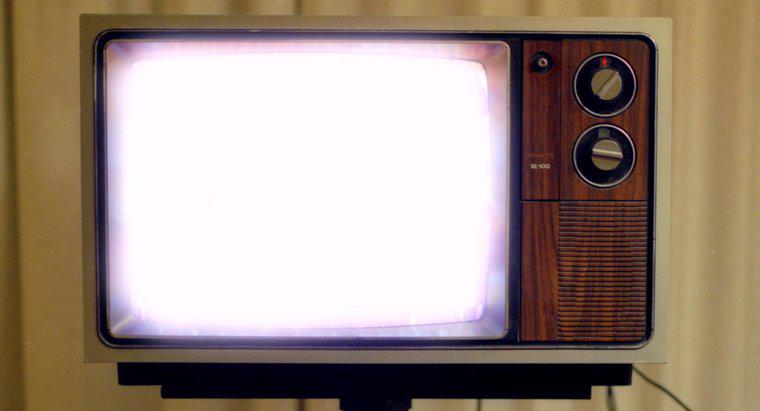 Quando foi feita a primeira TV?