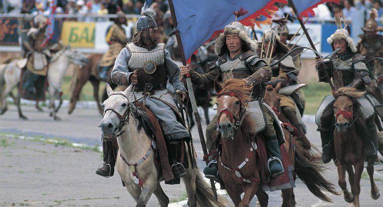 Quando os mongóis invadiram a China?