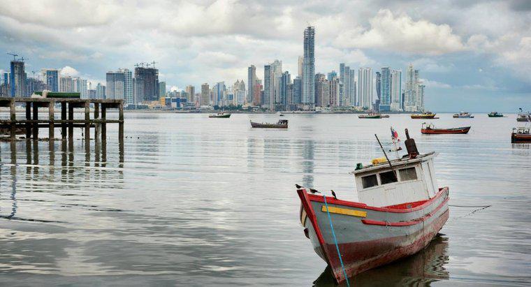 O que é famoso pelo Panamá?