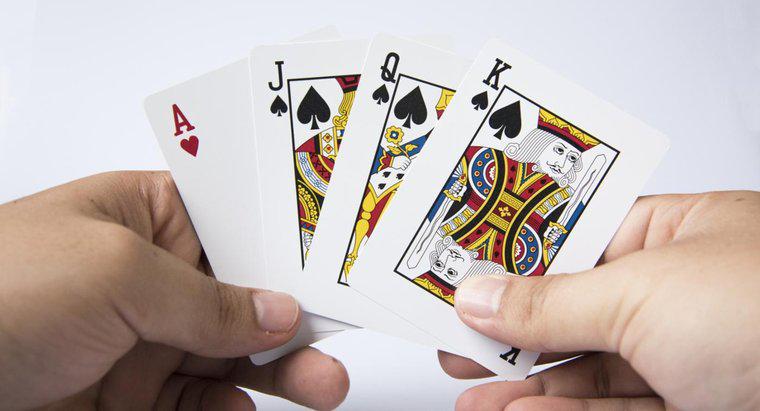 Quais são as regras para o lixo do jogo de cartas?