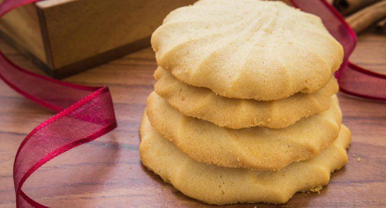 O que é uma receita para biscoitos de manteiga fáceis?