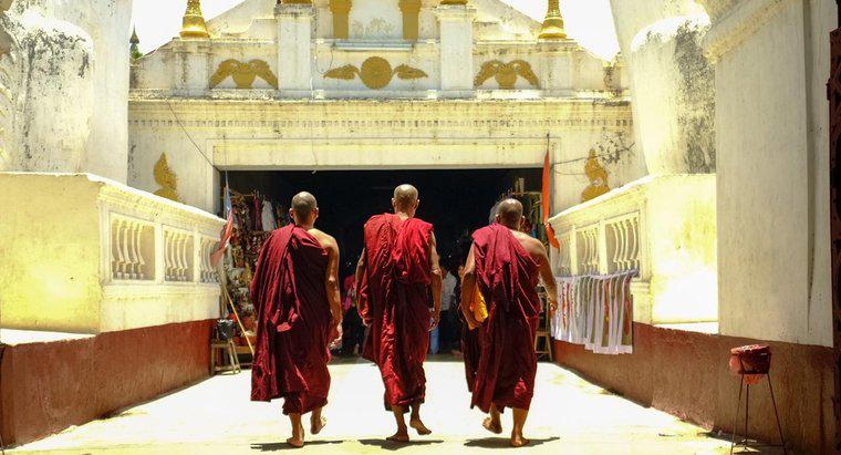 O que os budistas vestem?