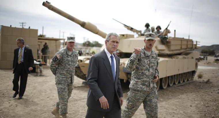 Por que George W. Bush declarou guerra ao Iraque?
