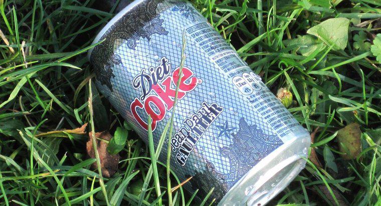 Quanto açúcar há em uma lata de Coca Diet de 12 onças?