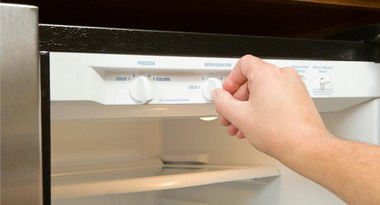 O que causa o efeito de resfriamento dentro de refrigeradores?