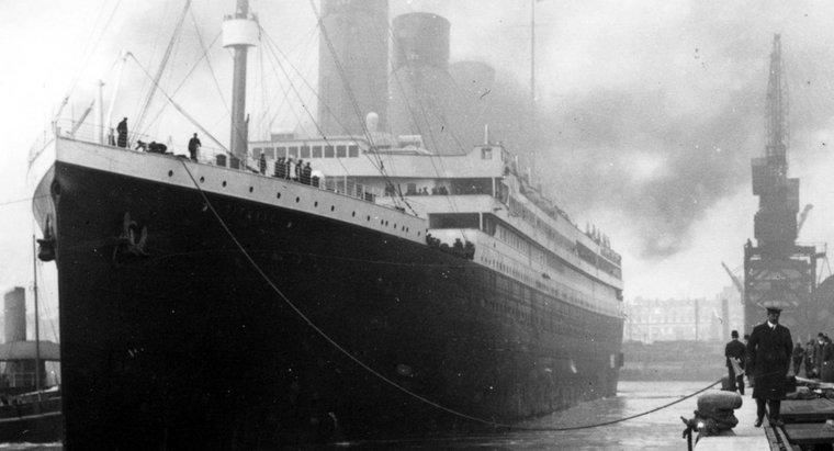 Qual empresa era proprietária do Titanic?