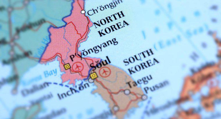 Qual país é maior, Coreia do Norte ou Coreia do Sul?