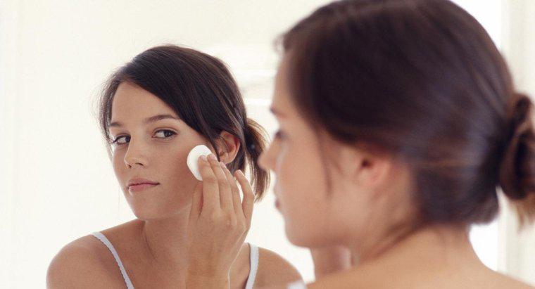 Qual é o melhor tipo de limpador facial para acne?
