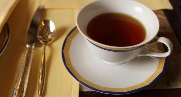 Quais são algumas receitas para chá temperado usando Tang?