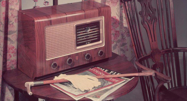 Por que o rádio foi inventado?
