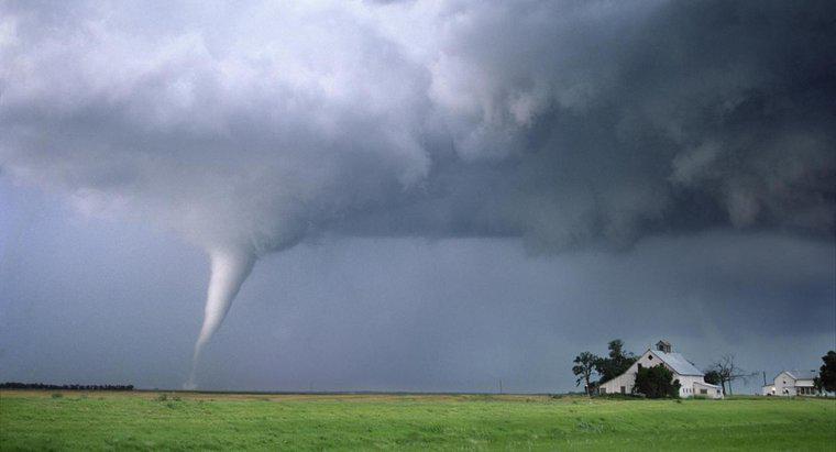 Por que os tornados acontecem?