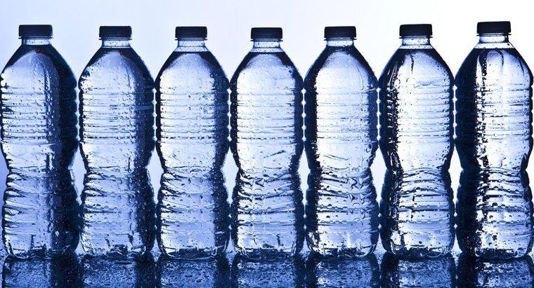Quais são os prós e contras das garrafas de plástico?