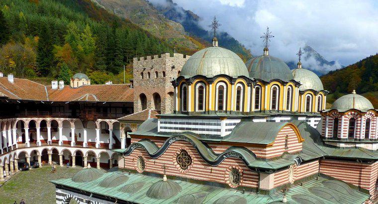 Qual é a principal religião da Bulgária?
