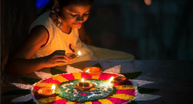 O que o Festival Diwali indiano comemora?
