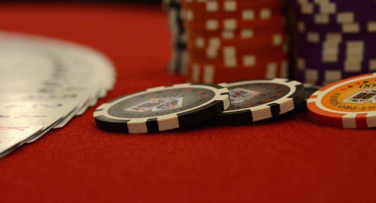 Com quantas fichas você começa no evento principal do World Series of Poker?