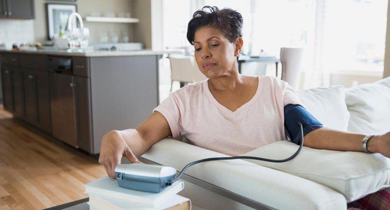 O que é uma taxa de pressão arterial normal para mulheres?