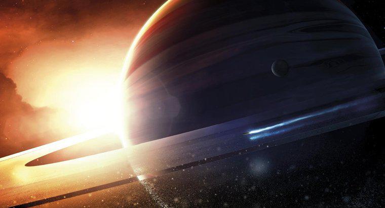 O que é a massa de Saturno?