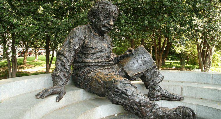 Como Albert Einstein mudou o mundo?