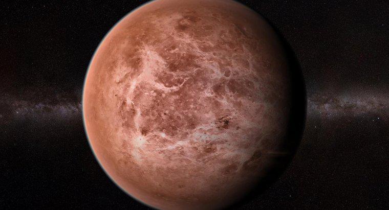 Quais são alguns fatos sobre o planeta Vênus?