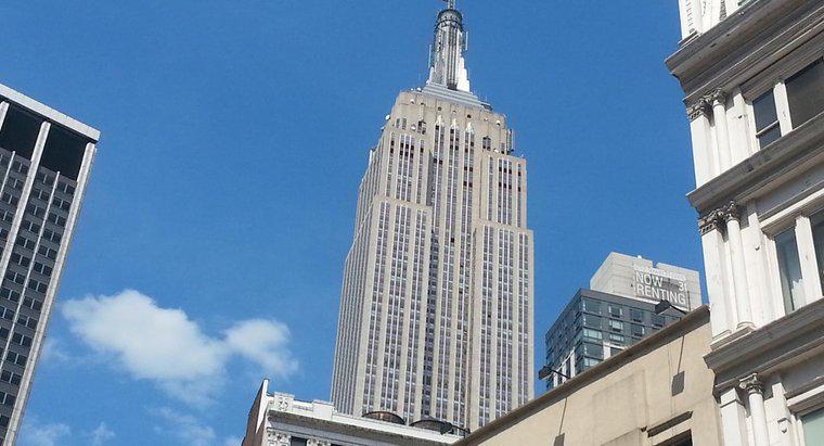 Para que é usado o Empire State Building?