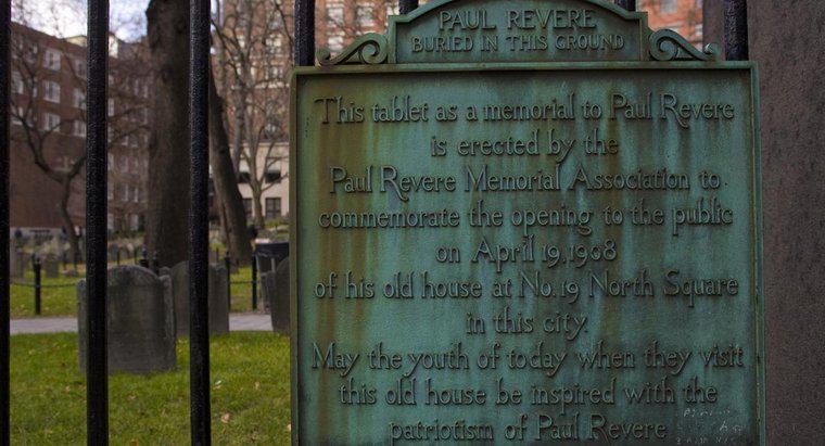 Quais foram as realizações de Paul Revere?