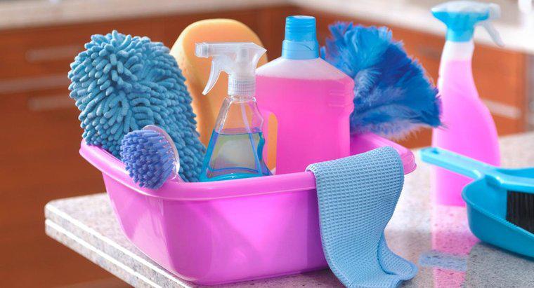 Quais produtos de limpeza contêm amônia?