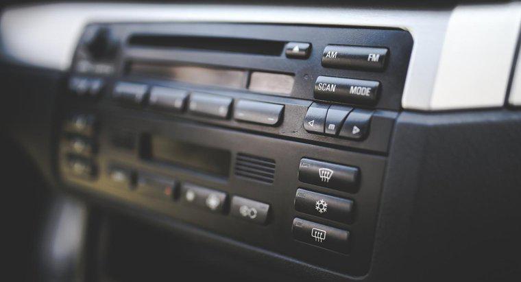 Onde você pode encontrar códigos de rádio de carro grátis?