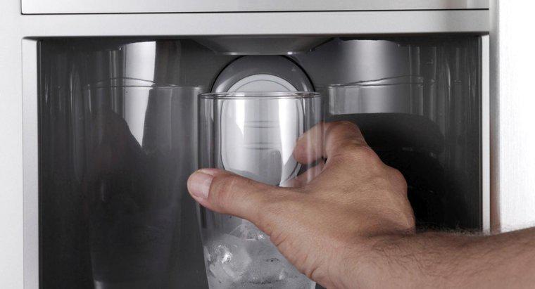 Como funciona um dispensador de água para geladeira?