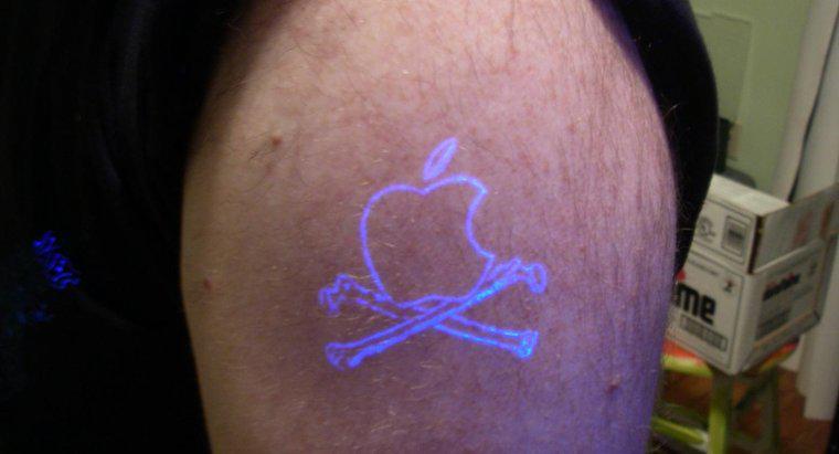 O que são tatuagens UV?