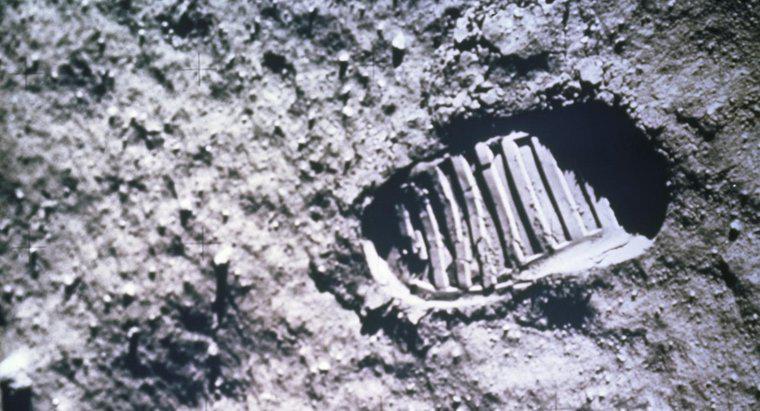 Quantas vezes os astronautas estiveram na Lua?