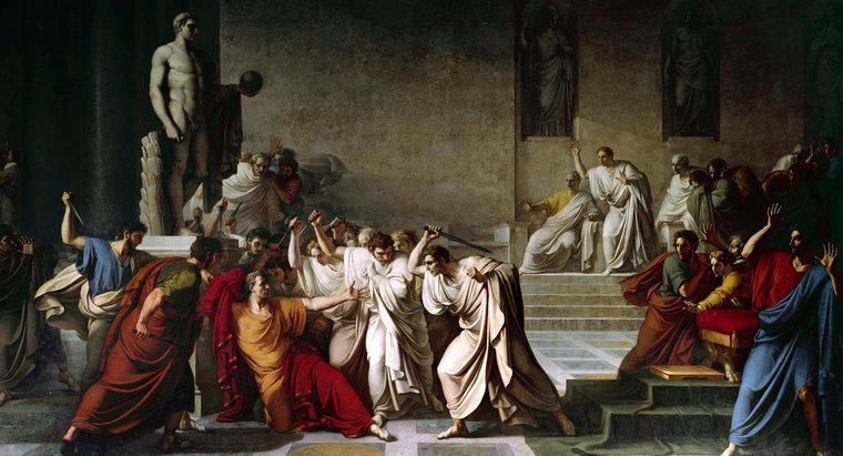 Que feriado está sendo celebrado em "Júlio César"?